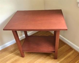 $25 Matching End  or Side table  28.5" long by 20.5 inches wide