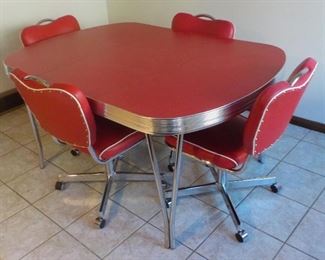 Retro-Style vintage) Dinette set REDUCED TO $100