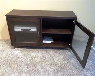 Howard Miller Console, Pennington $70
