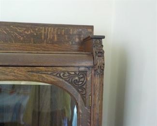 Bookcase detail