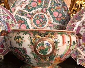 Pink Canton antique vase.