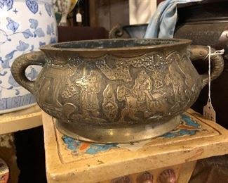 Antique chinese censer. 