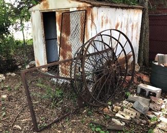 very large wagon wheels