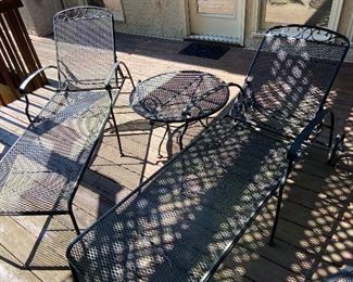 Iron  Set of 2 Chaise Lounges & Round Coffee 