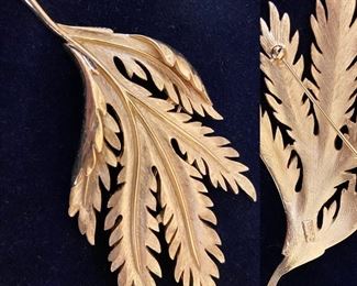 Vintage Trifari Brooch