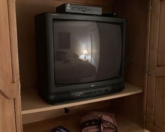  $25~SMALL TV 