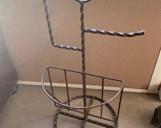 $30~ TEXAS METAL UTILITY RACK 