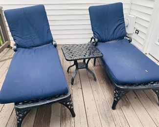 Metal Outdoor Lounge Chairs