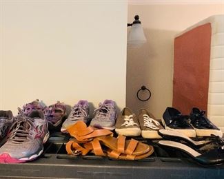 Women's Shoes Size 7