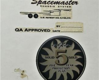 Detail on 2001 Alfa Gold GF38RLTES 5th wheel trailer w/3 slide outs