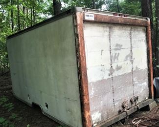 Dry van trailer for storage (no axle)
