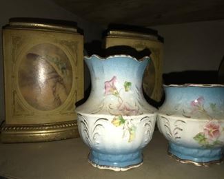 Vintage Goodwin pottery semi-porcelain sugar and creamer, vintage bookends