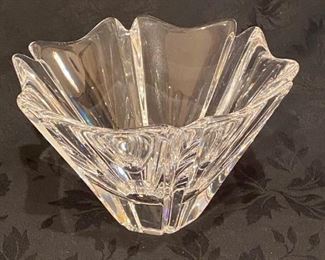 $35        CR 205 Orrefors Crystal Dish, signed 7" dia
