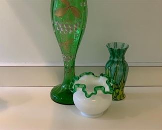   $ 45      POR 108  Collection of Art Glass (set)
