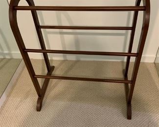 $25.         Blanket stand. 26” w x 30” h