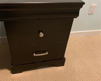 $25.      SW756  Nightstand 20” w x17” deep x 25” h