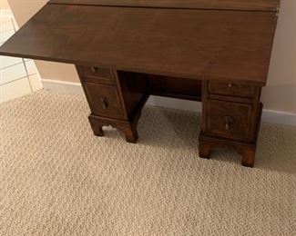 SW 717           Flip top view