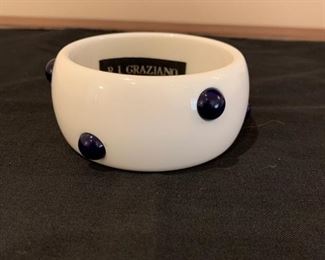  $12       Graziano white bangle with black bead accent 
                  small wrist 3" dia