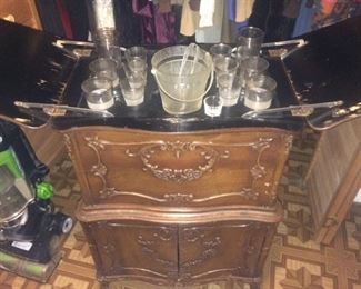 unusual pop up bar