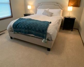 HOME MERIDIAN Queen Size Bed with SEALY Posturepedic Mattress