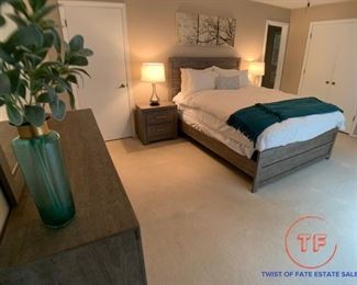 ASHLEY FURNITURE Bedroom Set in Driftwood Finish with Queen Size Bed (SERTA iComfort Hybrid Mattress)