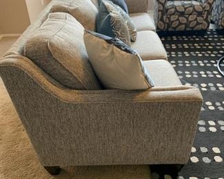 FLEXSTEEL Sofa in Stone Florentine