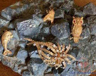 14k GOLD Pins / Brooches