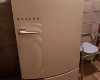 Vintage Philco refrigerator, it works