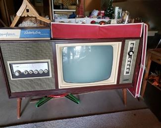 Vintage TV console