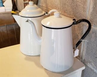 Enamel coffee and tea pot