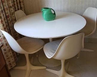 Mid century Tulip table and chairs by Burke Furniture