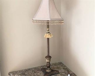 Lot 032a
Decorative Accent Table Lamp (2 of 2)