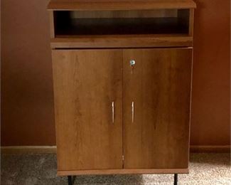 Lot 034
Office Storage Media Cabinet