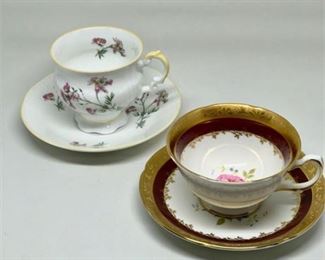 Lot 071
English Bone China Tea Cup and Saucer Grouping