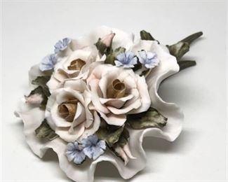 Lot 080
Casa Elite Capodimonte Floral Bouquet Collectible