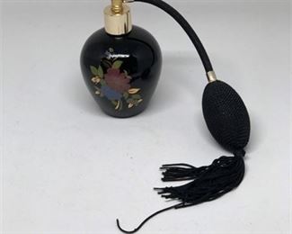 Lot 136
Decorative Perfume Atomizer