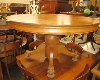 ANOTHER CLAWFOOT ROUND SOLID OAK TABLE