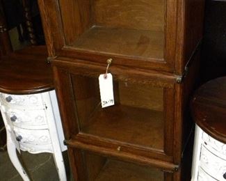 1/2 SIZE 4 STACK OAK BOOKCASE