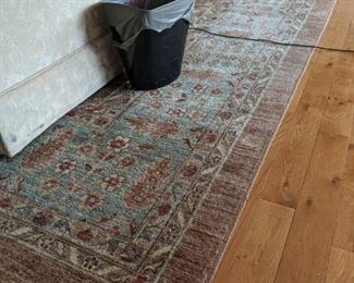 Huge Chobi 10x10 handspun rug - 15'6" by 11'8"! Great colors and a spectacular centerpiece for your house