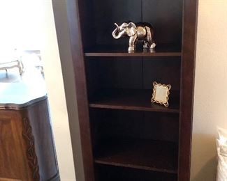Bookcase/Display cabinet