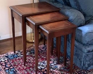 $75 - Vintage Nesting Side Tables 