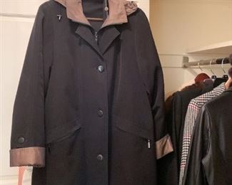 Women's Coats & Jackets / Outerwear