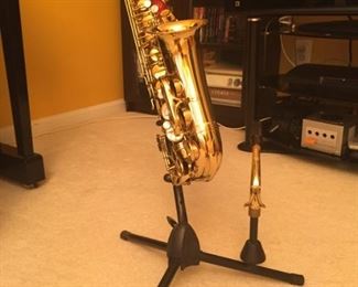 Selmer AS210 sax  - excellent condition - original  1200$