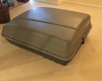 Roof car storage Thule brand - 43x39x17in