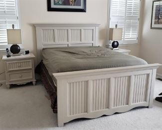 Queen bed set (box spring and mattress) and 2  bedside tables 