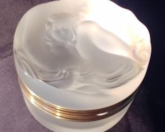 50% OFF TODAY! Lalique Daphne Box 3.5" by 2" Asking $329.00
