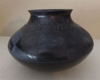 50% OFF TODAY! Native American Pottery no Signature 6" by 4" Asking $259.00