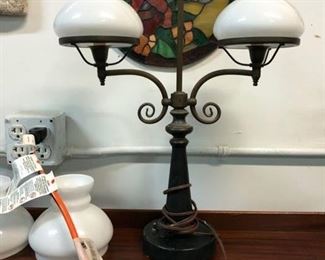 Antique lamp w/ extra globes