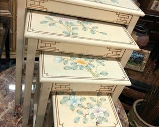 Flower nesting tables