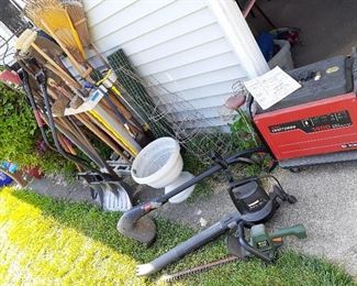 Craftsman 1400 generator, leaf blower, hedge trimmer, weed wacker, garden tools
